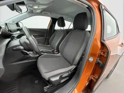 Photo 10 Peugeot 2008  PureTech 130 S&S BVM6