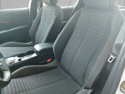 Photo 10 Peugeot 208  Electrique 50 kWh 136ch