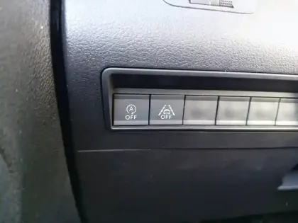 Photo 19 Peugeot Rifter  Standard PureTech 110 S&S BVM6 5pl