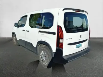 Photo 6 Peugeot Rifter  Standard PureTech 110 S&S BVM6 5pl
