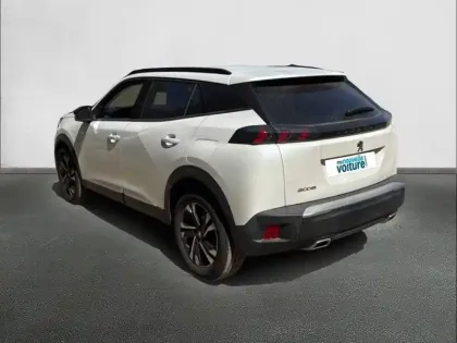 Photo 6 Peugeot 2008  PureTech 130 S&S EAT8