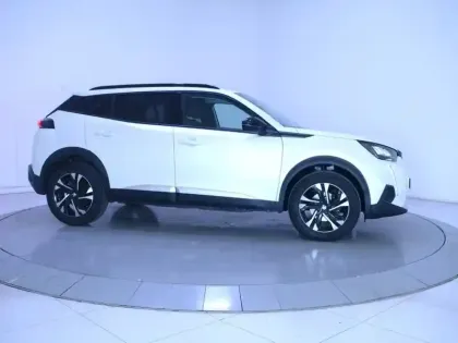 Photo 23 Peugeot 2008  PureTech 130 S&S EAT8