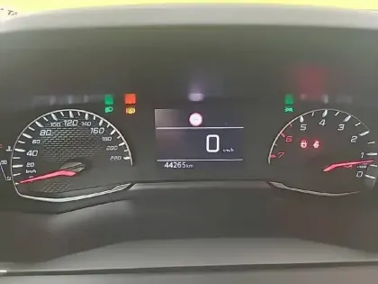 Photo 9 Peugeot 208  PureTech 100 S&S BVM6