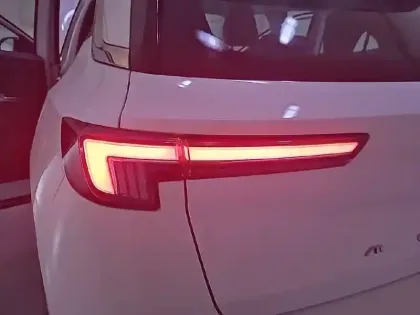 Photo 16 Opel Mokka  Electrique 136 ch & Batterie 50 kWh