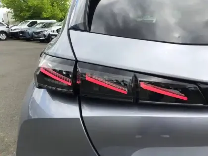 Photo 10 Peugeot 308  Electrique 54 kWh 156ch