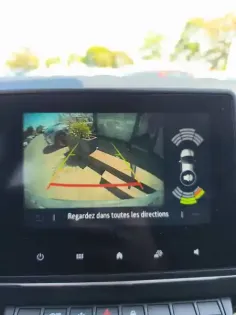 Photo 18 Renault Captur  mild hybrid 160 EDC