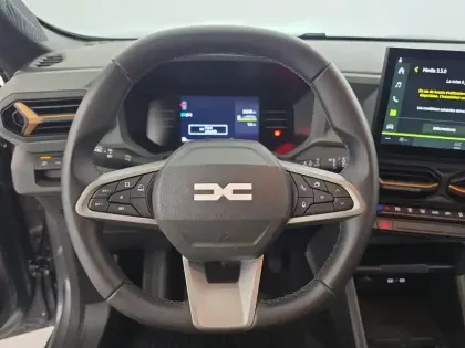 Photo 303 Dacia Duster  Hybrid 140