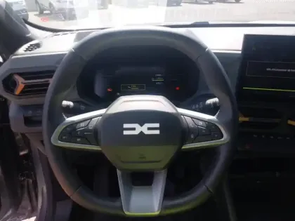 Photo 10 Dacia Duster  Hybrid 140