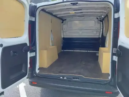 Photo 19 Renault Trafic  FG BLUE DCI 130 L1H1 3T GSR2