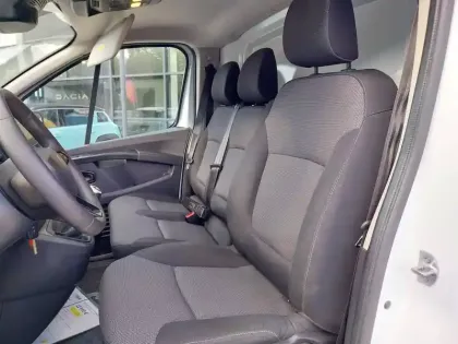 Photo 8 Renault Trafic  FG BLUE DCI 130 L1H1 3T GSR2