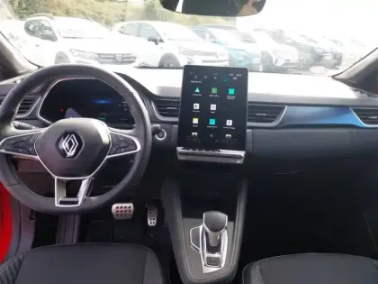 Photo 9 Renault Captur  E-Tech full hybrid 145 ch