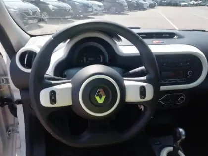 Photo 10 Renault Twingo  III Achat Intégral - 21
