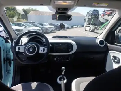 Photo 9 Renault Twingo  III E-Tech