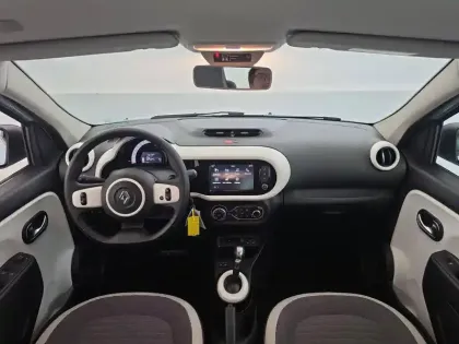 Photo 32 Renault Twingo  III E-Tech