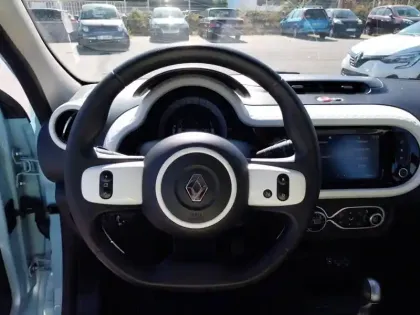 Photo 10 Renault Twingo  III E-Tech