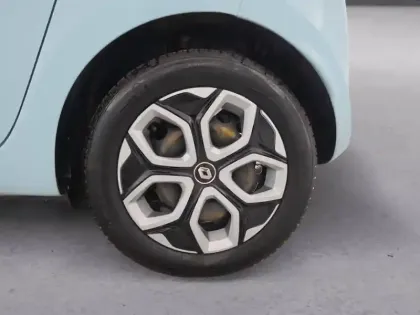 Photo 82 Renault Twingo  III E-Tech