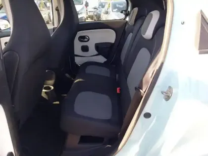 Photo 14 Renault Twingo  III E-Tech