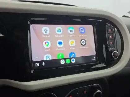 Photo 37 Renault Twingo  III E-Tech