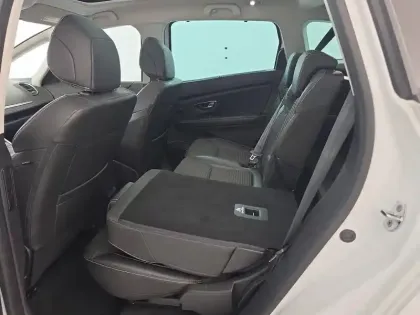 Photo 172 Renault Scenic Grand  TCe 160 FAP EDC