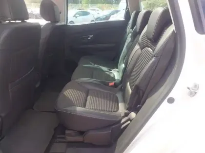 Photo 14 Renault Scenic Grand  TCe 160 FAP EDC
