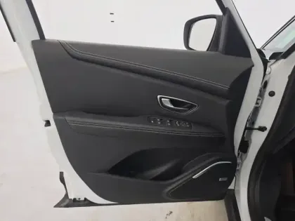 Photo 75 Renault Scenic Grand  TCe 160 FAP EDC