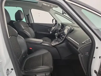 Photo 63 Renault Scenic Grand  TCe 160 FAP EDC