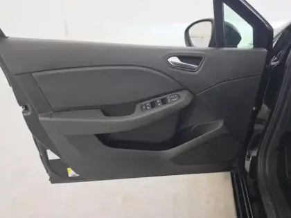 Photo 50 Renault Clio  E-Tech full hybrid 145