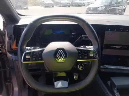 Photo 10 Renault Austral  E-Tech hybrid 200