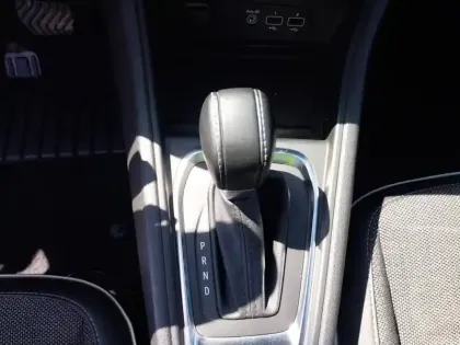 Photo 12 Renault Captur  mild hybrid 160 EDC