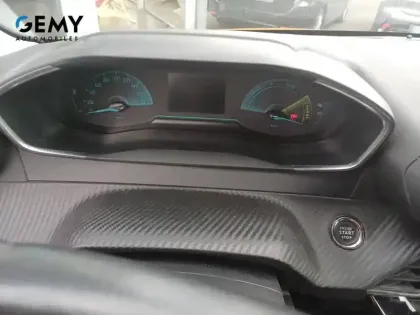 Photo 18 Peugeot 208  Electrique 50 kWh 136ch