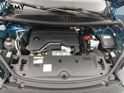 Photo 11 Peugeot 5008  Hybrid 145 ch e-DCS6