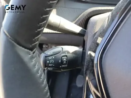 Photo 16 Peugeot 208  PureTech 100 S&S BVM6