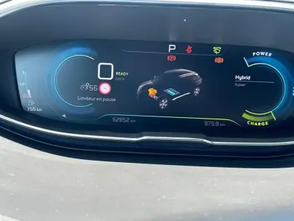 Photo 18 Peugeot 3008  Hybrid 225 e-EAT8