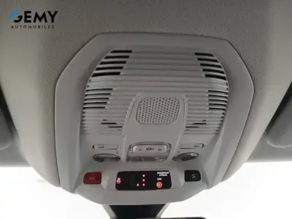 Photo 16 Peugeot 3008  Hybrid 225 e-EAT8