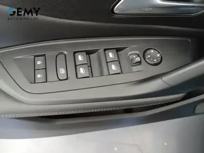 Photo 11 Peugeot 308  PHEV 180 e-EAT8