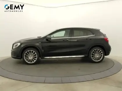 Photo 18 Mercedes GLA  180 7-G DCT