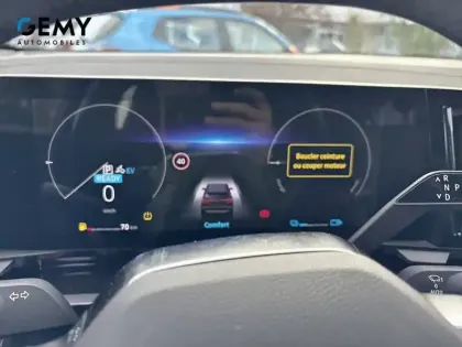 Photo 19 Renault Austral  E-Tech hybrid 200
