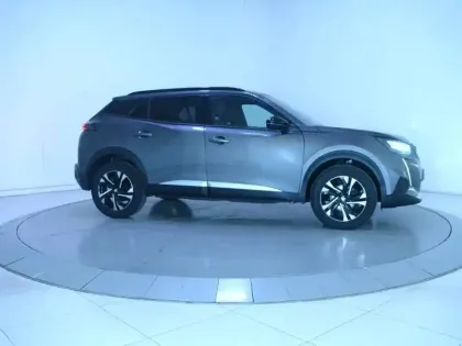 Photo 23 Peugeot 2008  PureTech 130 S&S EAT8