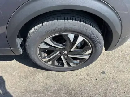 Photo 12 Peugeot 2008  PureTech 130 S&S EAT8