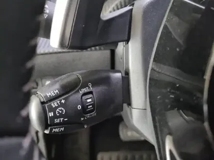 Photo 44 Peugeot 2008  PureTech 130 S&S EAT8