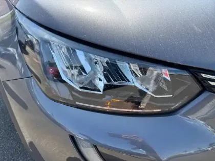 Photo 15 Peugeot 2008  PureTech 130 S&S EAT8