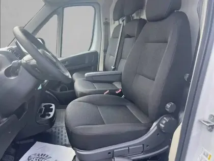 Photo 10 Peugeot Boxer  FGN DIESEL 140 CH L2H2 3.5 T MANUELLE