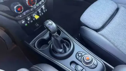 Photo 18 Mini Mini Countryman 125 - 95 ch ALL4 BVA6