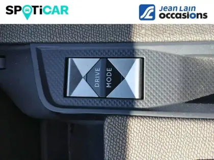 Photo 18 DS DS 7 DS7 Crossback BlueHDi 130 EAT8