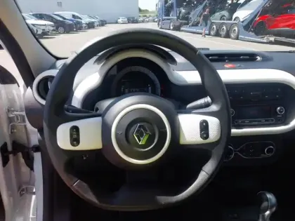 Photo 10 Renault Twingo  III E-Tech
