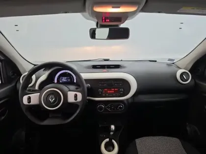 Photo 60 Renault Twingo  III E-Tech