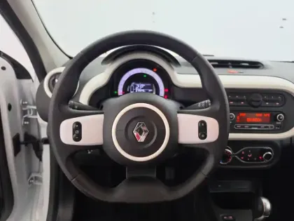 Photo 89 Renault Twingo  III E-Tech