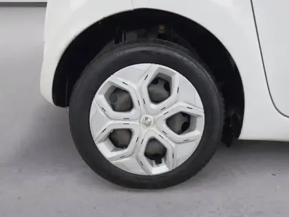 Photo 84 Renault Twingo  III E-Tech