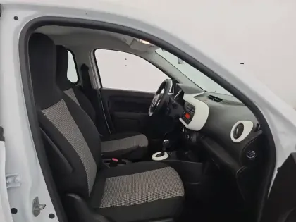 Photo 170 Renault Twingo  III E-Tech