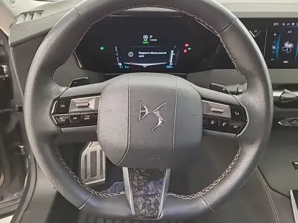 Photo 8 DS DS 4  Hybride E-Tense 225 EAT8